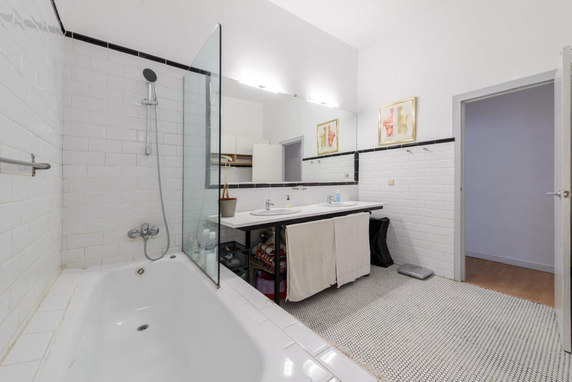 Gran Via-Sol Spacious Apartment 3 Bedrooms & 2 Wcs Madrid Eksteriør billede